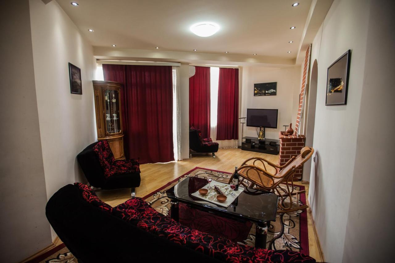 Sunny Apartments. Tbilisi. 300 Aragveli Exteriér fotografie